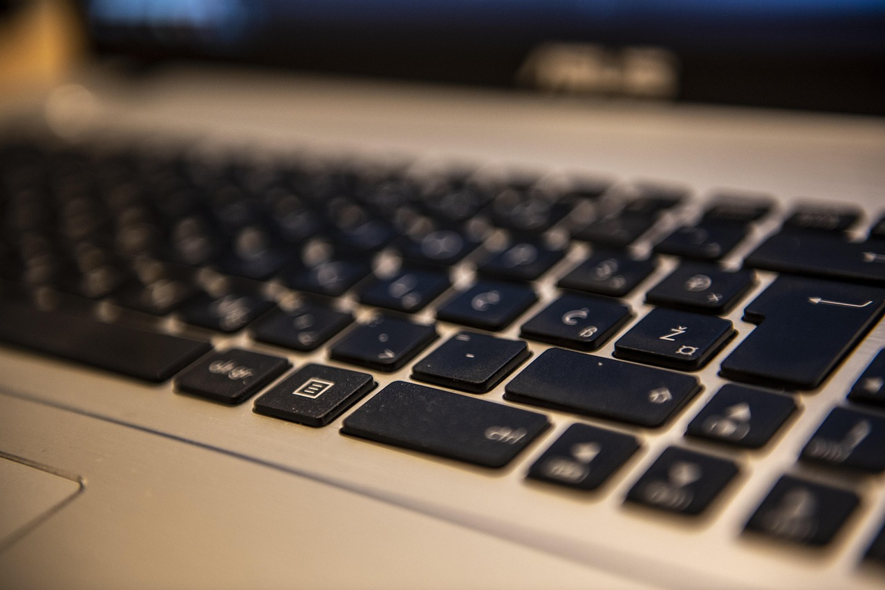 Slackの連絡先からNotionに招待する方法